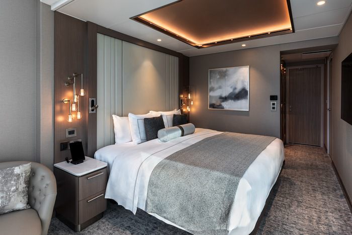 Signature Suite